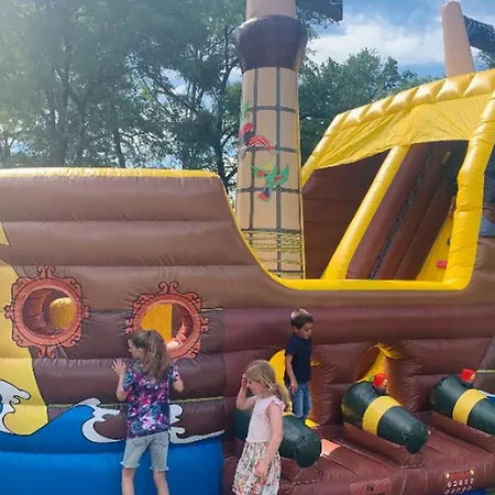 Camping Mobil Au - 2 Pers. - Api-1-52-2129 Verruyes